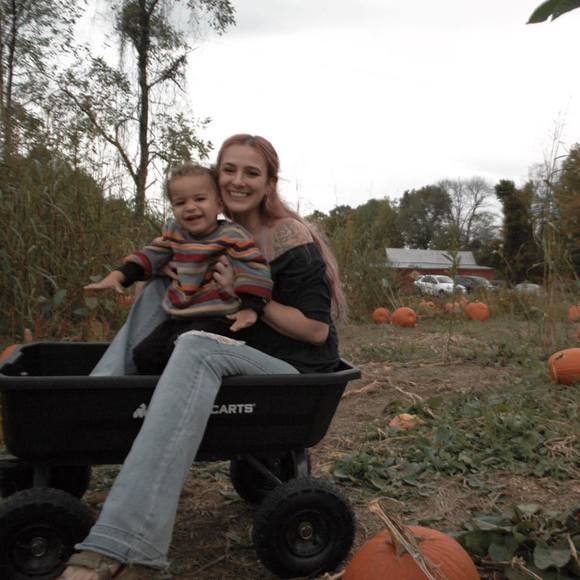 Meet your Posher, Emily - Picture 1 of 1